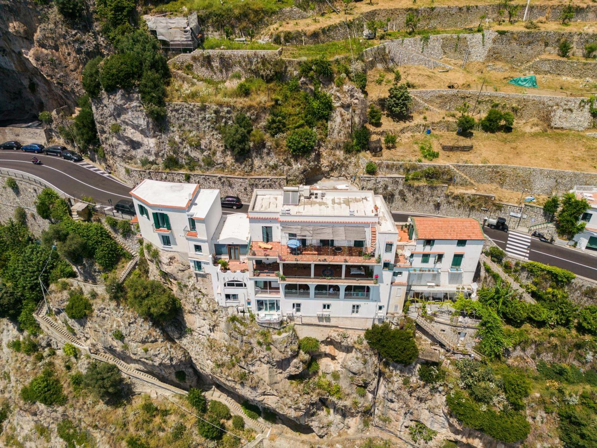 Bed and Breakfast La Dimora Del Maestro Amalfi Exterior foto